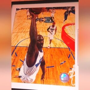 2 Michael Jordan atentic foto and a cardUpper Deck Michael Jordan Wizards Collec